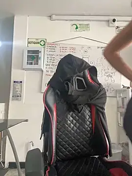 Snapshot of nahia_low chatting on 24, 12, 2024 nahia low online show from 24, 12, 2024