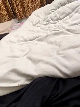 Horny boy321 online show from 6, 2, 2026