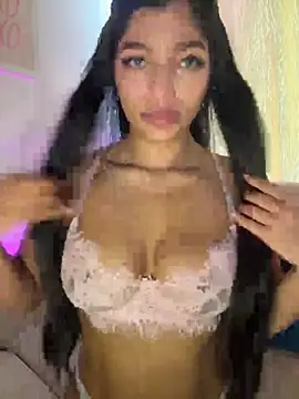 Snapshot of AgathaGeorgiou chatting on 15, 5, 2026 AgathaGeorgiou online show from 15, 5, 2026