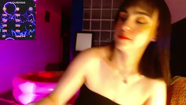 Snapshot of collette_beaufoy_ chatting on 8, 2, 2025 collette beaufoy online show from 8, 2, 2025