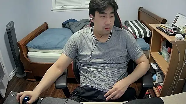 Snapshot of Koreanboy171 chatting on 27, 3, 2026 Koreanboy171 online show from 27, 3, 2026
