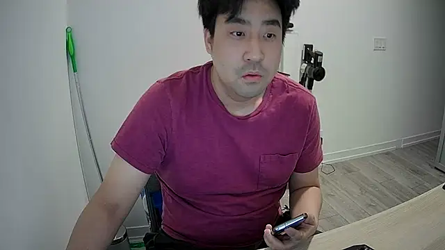 Snapshot of Koreanboy171 chatting on 17, 5, 2026 Koreanboy171 online show from 17, 5, 2026