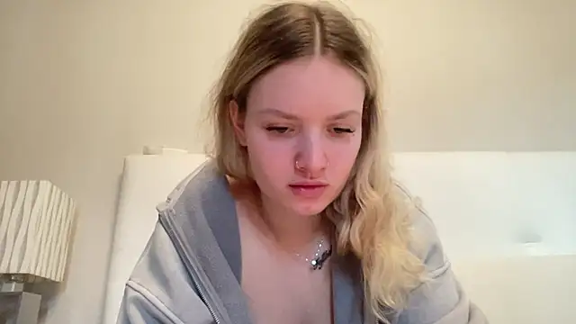 Snapshot of mariemelissah chatting on 2, 2, 2025 mariemelissah online show from 2, 2, 2025