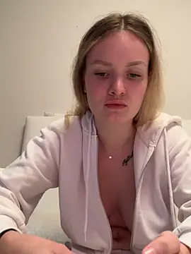 Snapshot of mariemelissah chatting on 22, 2, 2025 mariemelissah online show from 22, 2, 2025
