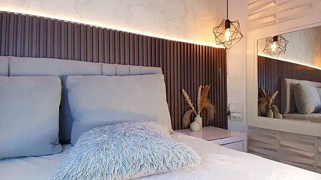 SHANONCLARK online show from 20, 12, 2025