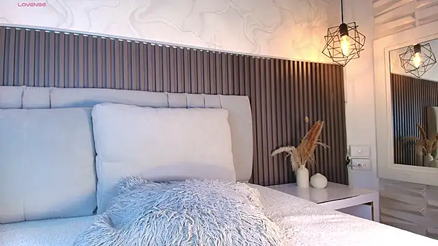 SHANONCLARK online show from 18, 2, 2026