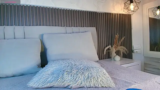 SHANONCLARK online show from 10, 3, 2026