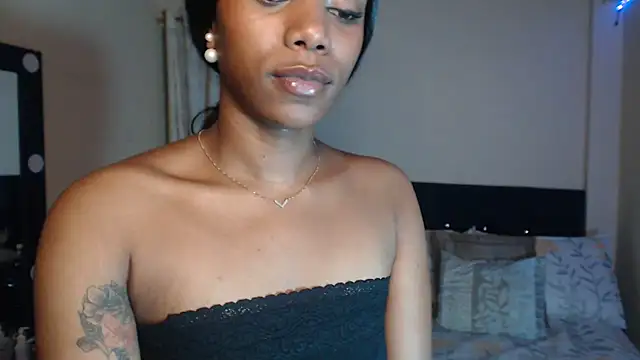 Snapshot of bhritany_brow chatting on 16, 1, 2025 bhritany brow online show from 16, 1, 2025