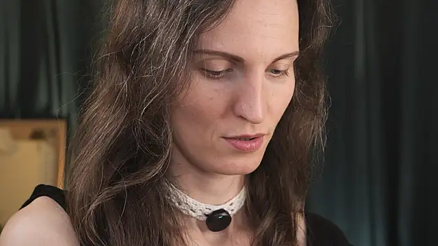 yulladao online show from 6, 4, 2026