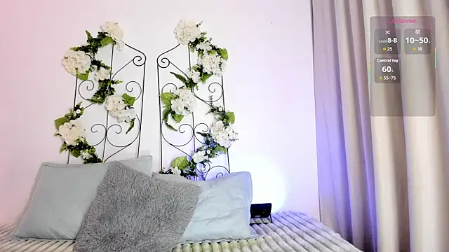 Jiggly   online show from 20, 9, 2025