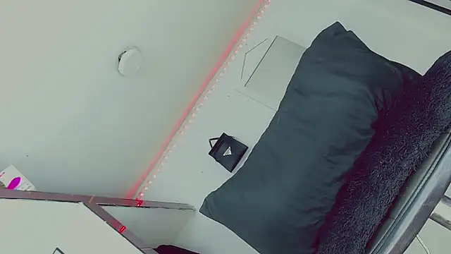 candy kendall online show from 7, 2, 2025