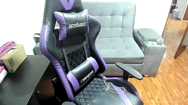 Snapshot of LuisaReyes_2911 chatting on 26, 1, 2025 LuisaReyes 2911 online show from 26, 1, 2025