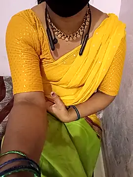 Snapshot of Mallu-Gayathri_Arun chatting on 12, 9, 2025 Mallu-Gayathri Arun online show from 12, 9, 2025