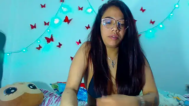 AmaraRoberts420 online show from 23, 12, 2024