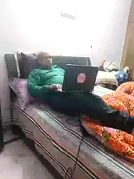 Dick 6inches online show from 8, 12, 2024