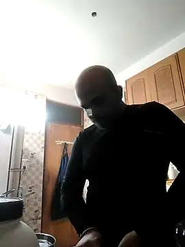 Dick 6inches online show from 28, 2, 2025