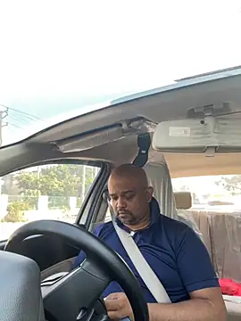 Dick 6inches online show from 16, 11, 2025