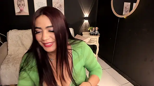 silvia lane online show from 28, 1, 2025