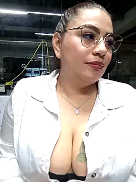 silvia lane online show from 7, 3, 2025