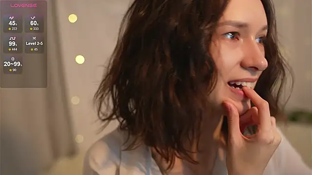 Snapshot of VivianLy_ chatting on 30, 1, 2025 VivianLy online show from 30, 1, 2025