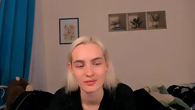 Snapshot of OliviaKisss chatting on 16, 6, 2026 OliviaKisss online show from 16, 6, 2026