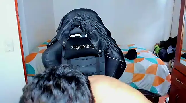 Tommy Bred online show from 4, 3, 2025