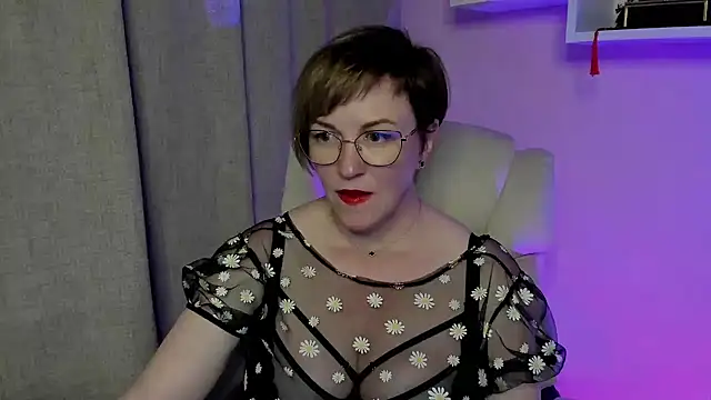 feliziaDesire online show from 3, 6, 2026