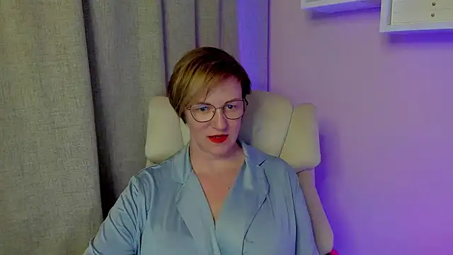 Snapshot of feliziaDesire chatting on 28, 7, 2026 feliziaDesire online show from 28, 7, 2026