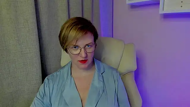 Snapshot of feliziaDesire chatting on 28, 7, 2026 feliziaDesire online show from 28, 7, 2026