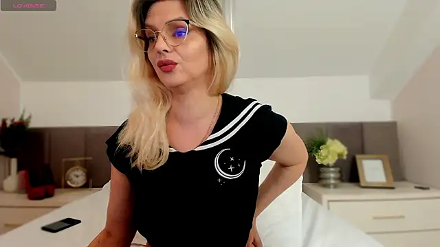 AshleyStorm  online show from 19, 3, 2025