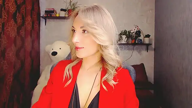 MillaXQueen online show from 15, 3, 2025