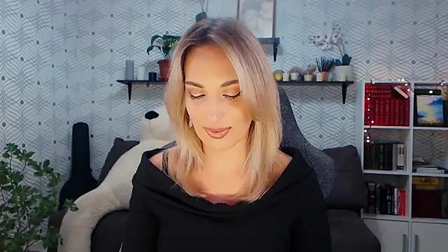MillaXQueen online show from 10, 5, 2026