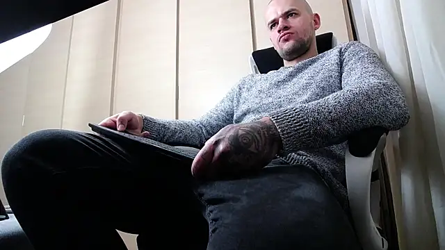 Snapshot of FindomJason chatting on 12, 12, 2024 FindomJason online show from 12, 12, 2024