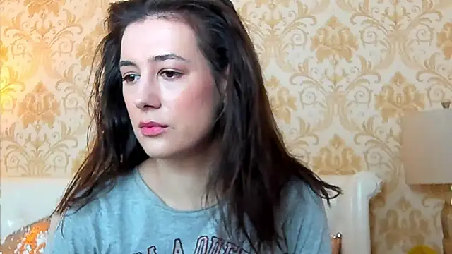 JuliaHunts online show from 2, 4, 2026