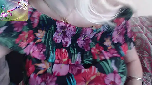 Snapshot of martachatte chatting on 14, 10, 2025 martachatte online show from 14, 10, 2025