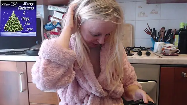 Snapshot of martachatte chatting on 22, 12, 2025 martachatte online show from 22, 12, 2025