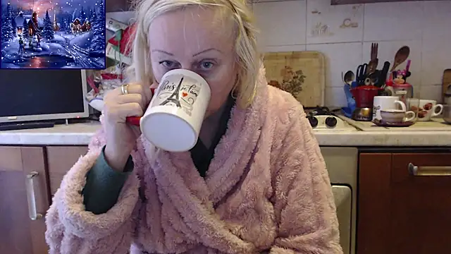 Snapshot of martachatte chatting on 6, 1, 2026 martachatte online show from 6, 1, 2026