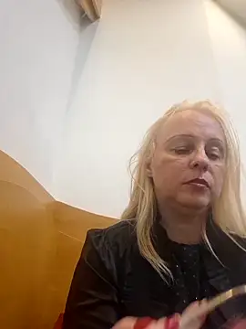 Snapshot of martachatte chatting on 17, 4, 2026 martachatte online show from 17, 4, 2026