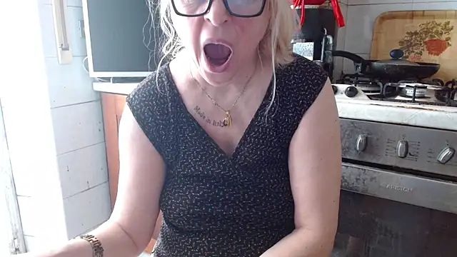 Snapshot of martachatte chatting on 26, 4, 2026 martachatte online show from 26, 4, 2026