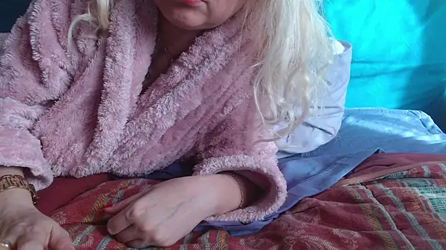 Snapshot of martachatte chatting on 1, 5, 2026 martachatte online show from 1, 5, 2026