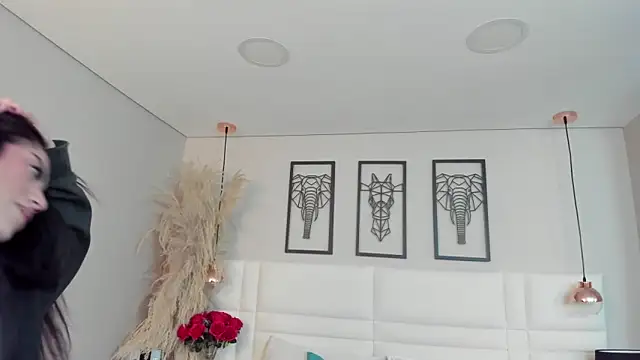 Rebeca jones online show from 15, 11, 2025