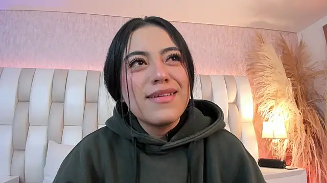 Rebeca jones online show from 14, 4, 2026