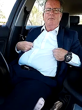 stiffandlubedxh online show from 21, 4, 2026