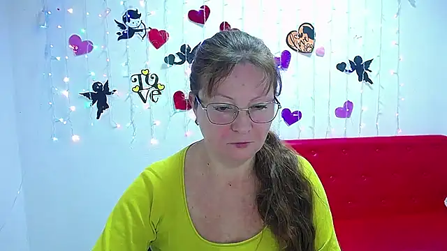 Snapshot of VanessaHotts chatting on 10, 2, 2025 VanessaHotts online show from 10, 2, 2025