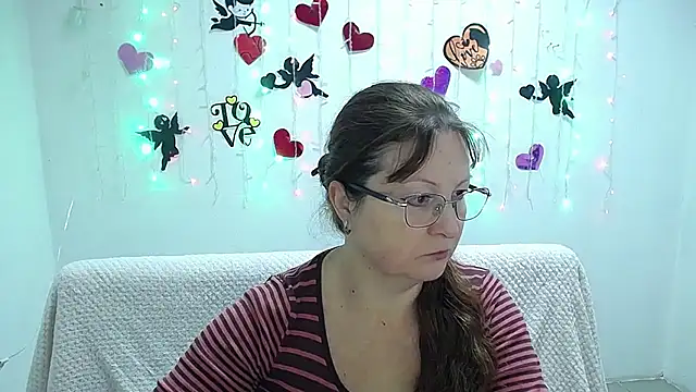 Snapshot of VanessaHotts chatting on 19, 2, 2025 VanessaHotts online show from 19, 2, 2025