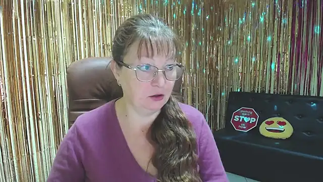 Snapshot of VanessaHotts chatting on 29, 9, 2025 VanessaHotts online show from 29, 9, 2025