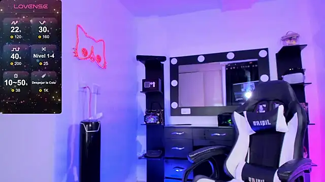 Snapshot of miss_kitty chatting on 13, 2, 2025 miss kitty online show from 13, 2, 2025