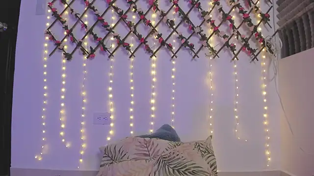 naughty ebonyy online show from 18, 4, 2026