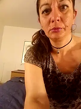 Snapshot of AnyaBest chatting on 3, 1, 2025 AnyaBest online show from 3, 1, 2025