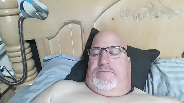 Bigbear0563 online show from 31, 10, 2025